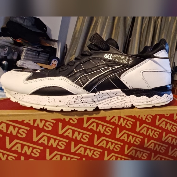 ACICS GEL-LYTE 5 blk and white oreo - Picture 4 of 10